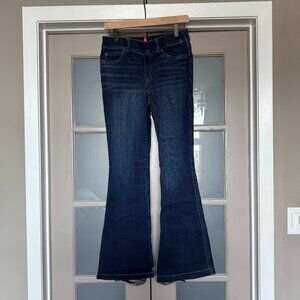 Spanx High Rise Pull On Dark Wash Flare Jeans - Size Medium Petite